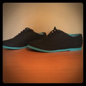 Women’s dress shoes